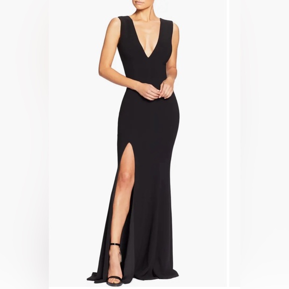 Dress the Population Dresses & Skirts - Dress the Population - Sandra Plunge Crepe Trumpet Gown - S